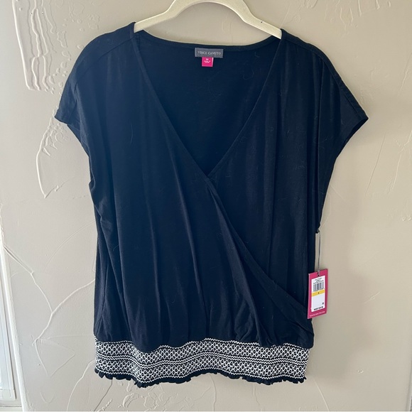 NWT Vince Camuto Faux Wrap Top - Picture 1 of 5